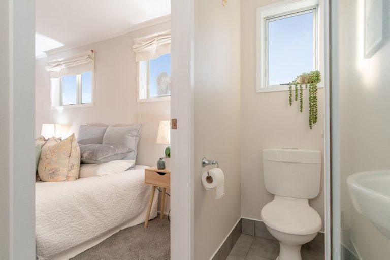 Photo of property in 9 Royal Street, Berhampore, Wellington, 6023