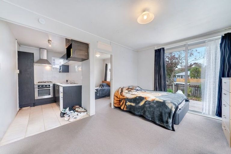 Photo of property in 52 Friedlanders Road, Manurewa, Auckland, 2102