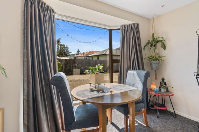 Photo of property in 2/51 Marshland Road, Shirley, Christchurch, 8061