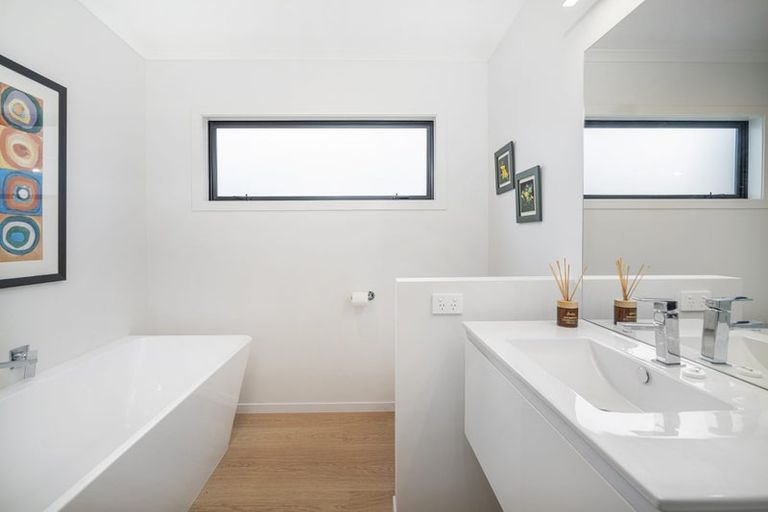 Photo of property in 34 Motukorure Parade, Cooks Beach, Whitianga, 3591