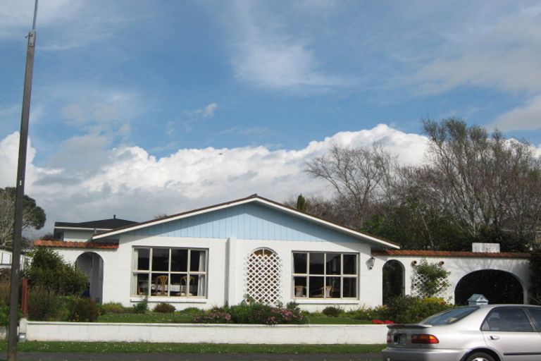 Photo of property in 5 Wesley Avenue, Frankleigh Park, New Plymouth, 4310