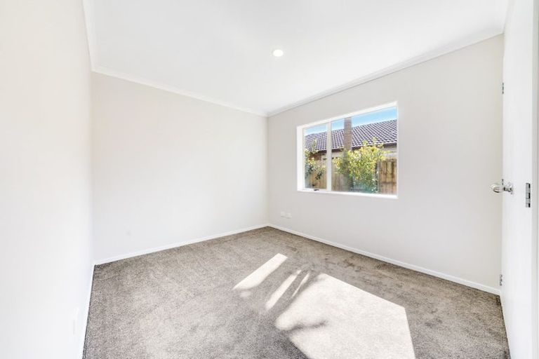 Photo of property in 2 Dunaff Place, Flat Bush, Auckland, 2019