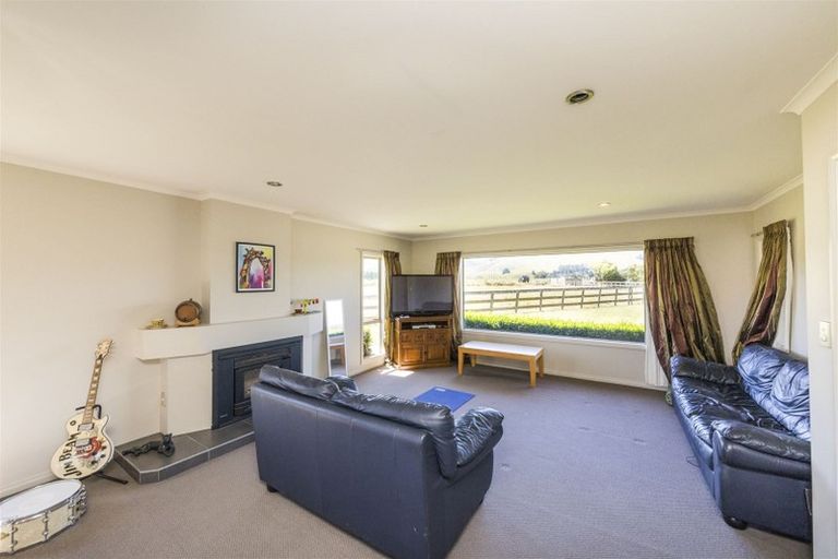 Photo of property in 711 Makerua Road, Tokomaru, Palmerston North, 4474