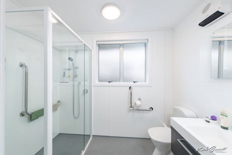 Photo of property in 2/22 Liverpool Street, Trentham, Upper Hutt, 5018