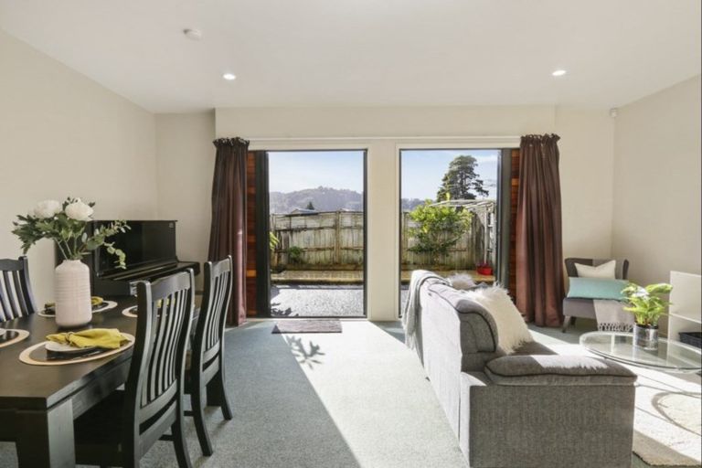Photo of property in 27/11 The Avenue, Albany, Auckland, 0632