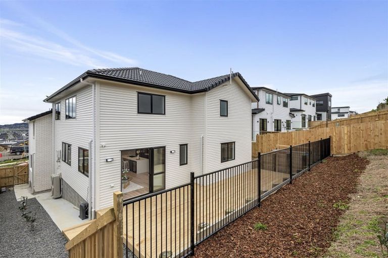 Photo of property in 5 Elevation Street, Flat Bush, Auckland, 2019