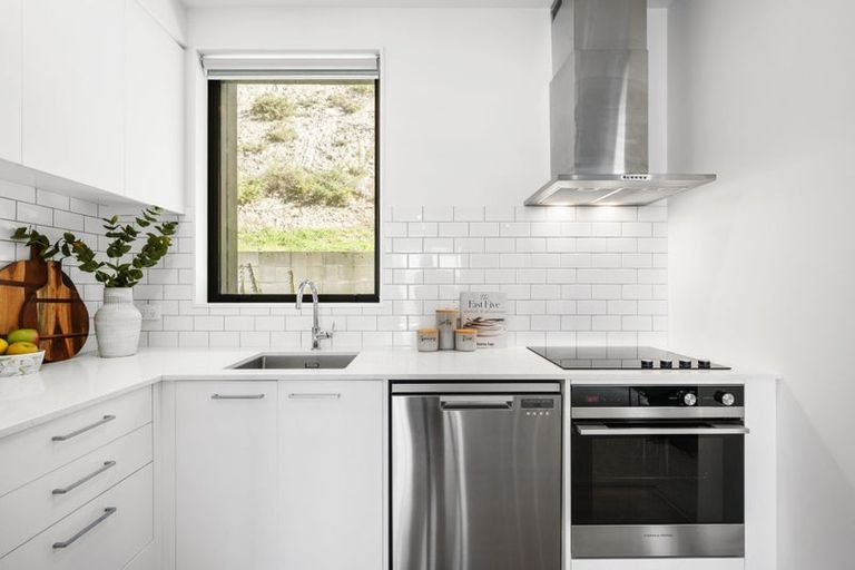 Photo of property in 15/52 High Street, Island Bay, Wellington, 6023