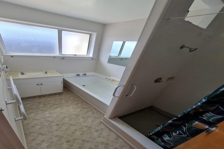 Photo of property in 2/12 Greenock Street, Redwood, Christchurch, 8051