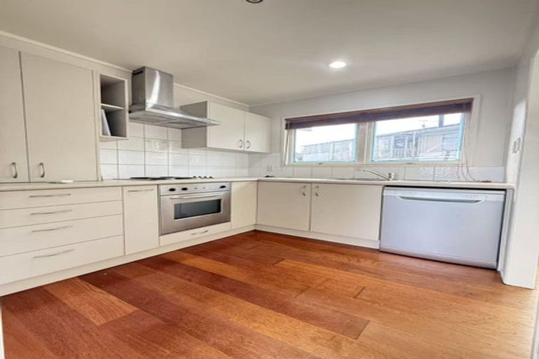 Photo of property in 1/17 Marriott Road, Pakuranga, Auckland, 2010