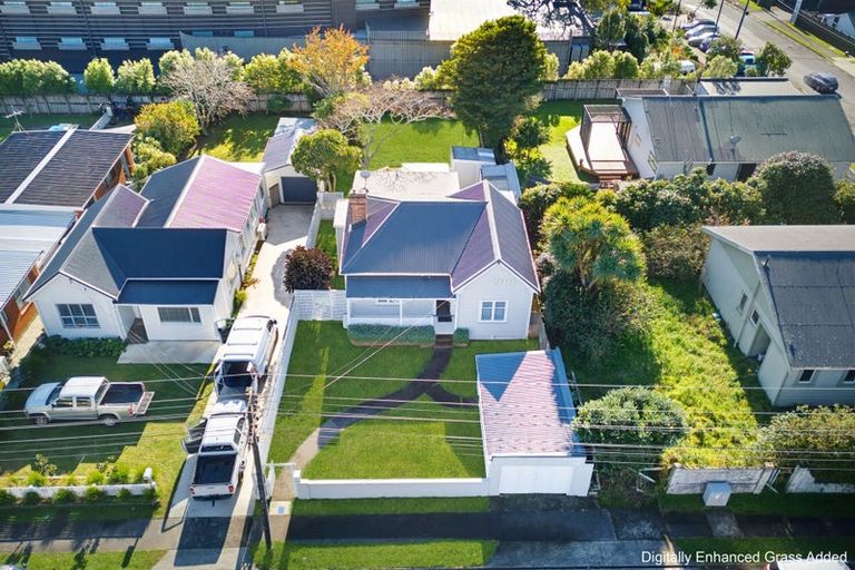 Photo of property in 131 Lemon Street, New Plymouth, 4312