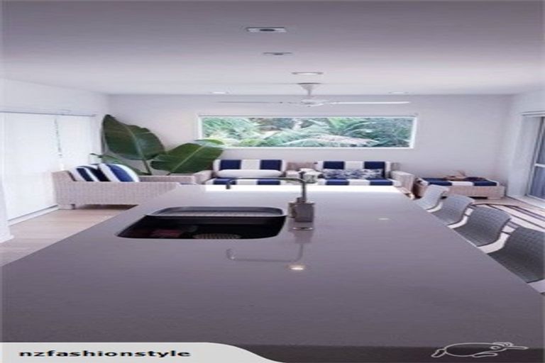 Photo of property in 11 Lagoon Way, Omaha, 0986