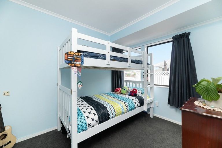 Photo of property in 24 Balmacewen Place, Mount Maunganui, 3116