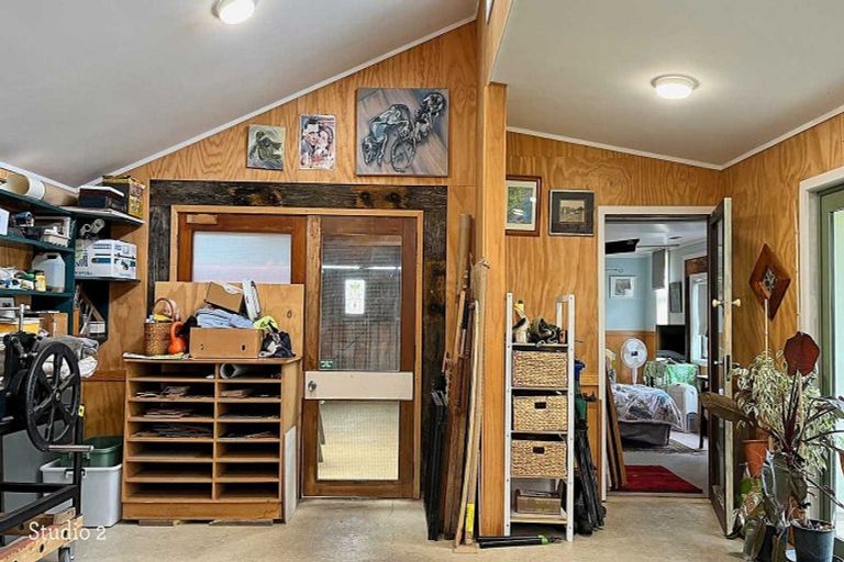 Photo of property in 71 Snodgrass Road, Westport, 7892