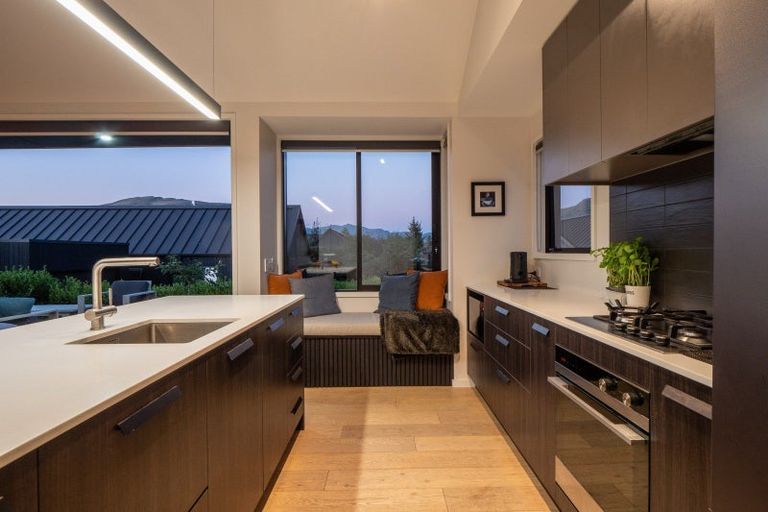 Photo of property in 5 Parera Lane, Jacks Point, Queenstown, 9371