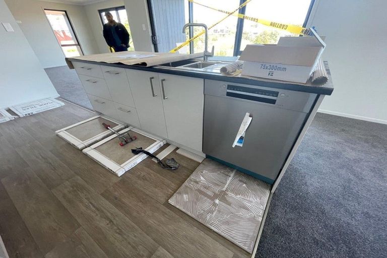 Photo of property in 11 Godwit Lane, Welcome Bay, Tauranga, 3112