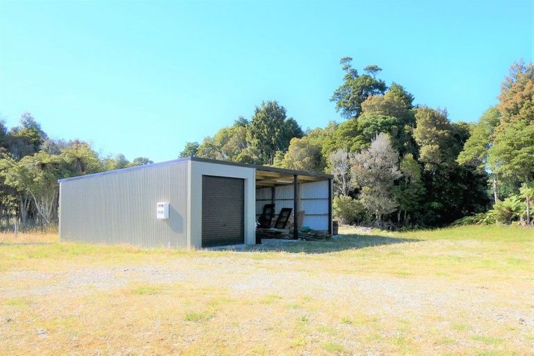 Photo of property in 196 Maori Creek Road, Marsden, Greymouth, 7872
