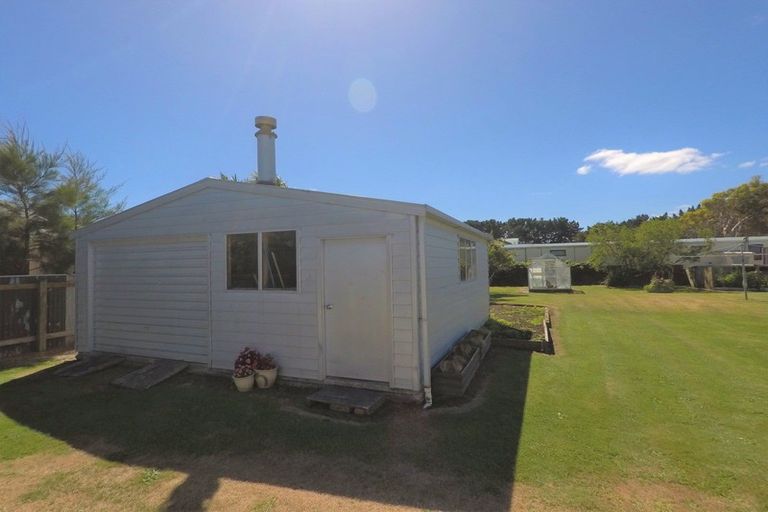 Photo of property in 13 Edinburgh Terrace, Foxton Beach, Foxton, 4815