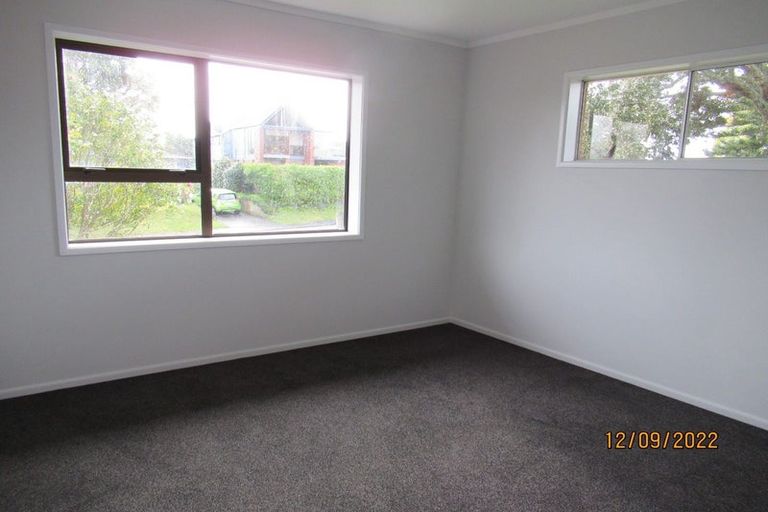 Photo of property in 4 Zita Maria Drive, Massey, Auckland, 0614