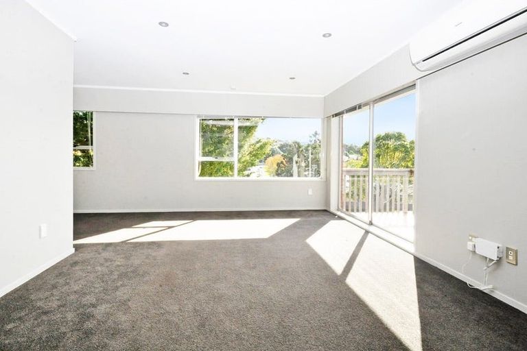 Photo of property in 1/93 Moore Street, Hillcrest, Auckland, 0627