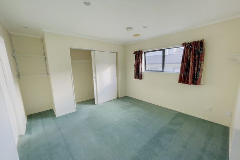 Photo of property in 21 Chastudon Place, Tawa, Wellington, 5028