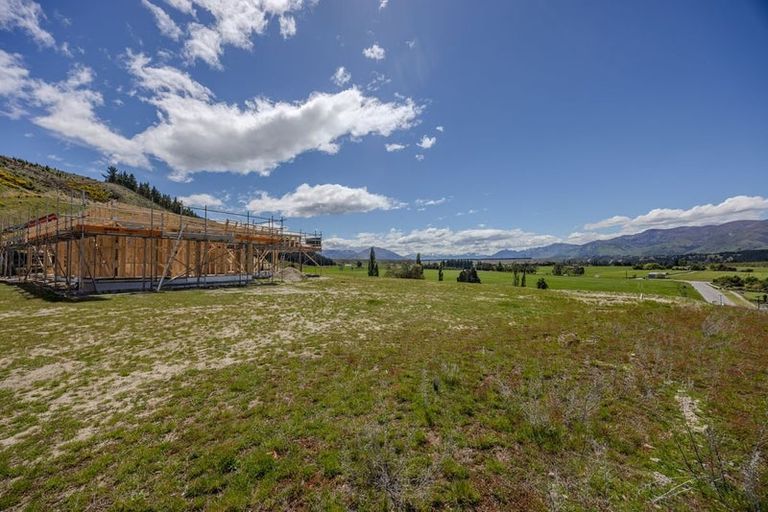 Photo of property in 28 Atkins Road, Luggate, Wanaka, 9382