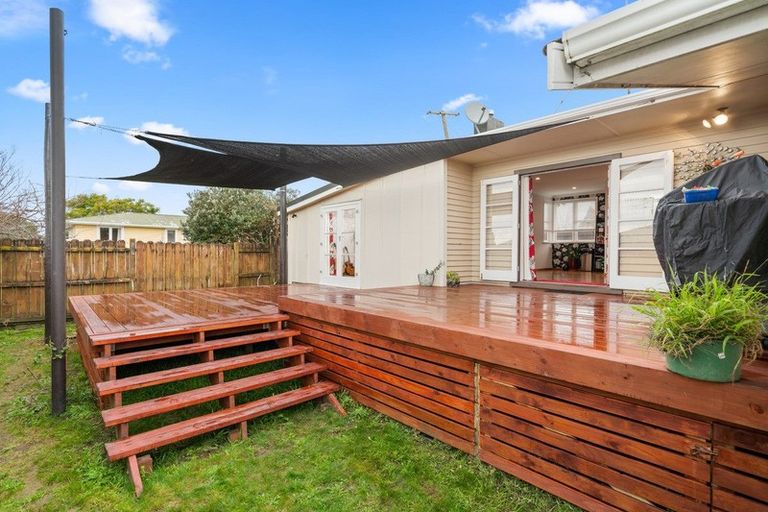 Photo of property in 84 Kingswood Road, Brookfield, Tauranga, 3110