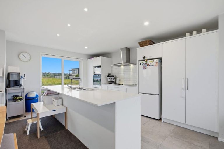 Photo of property in 96 Penetaka Heights, Pyes Pa, Tauranga, 3112