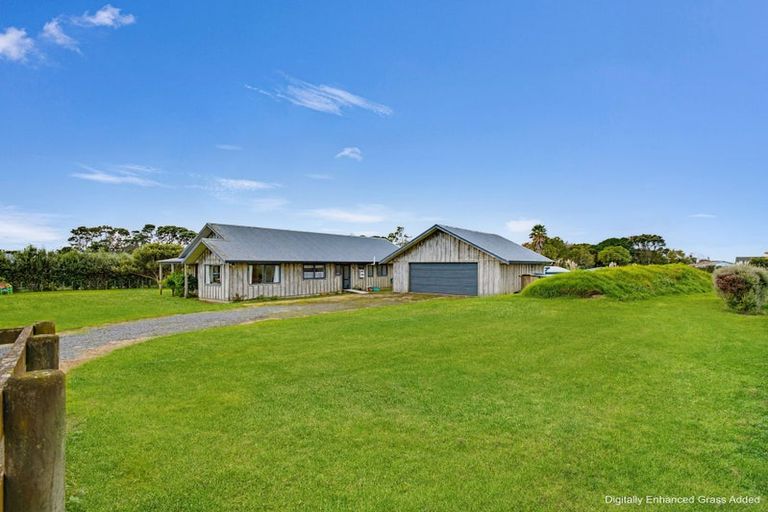 Photo of property in 2149 Awhitu Road, Pollok, Waiuku, 2684