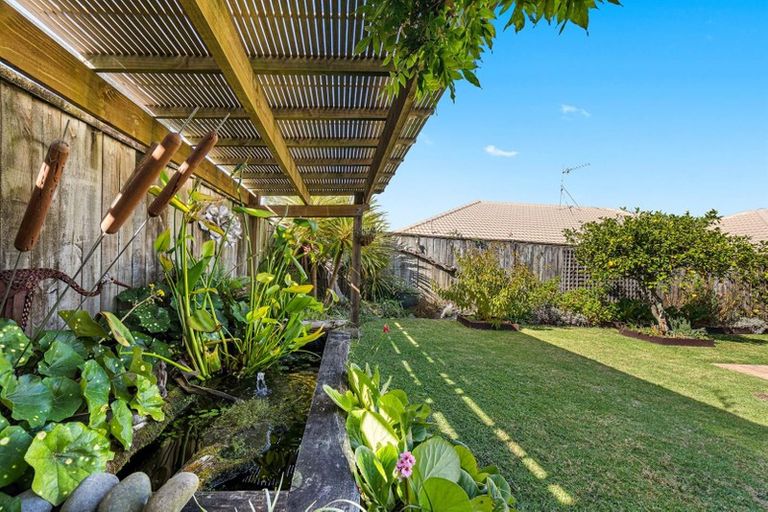 Photo of property in 39 Lakeside Drive, Orewa, 0931
