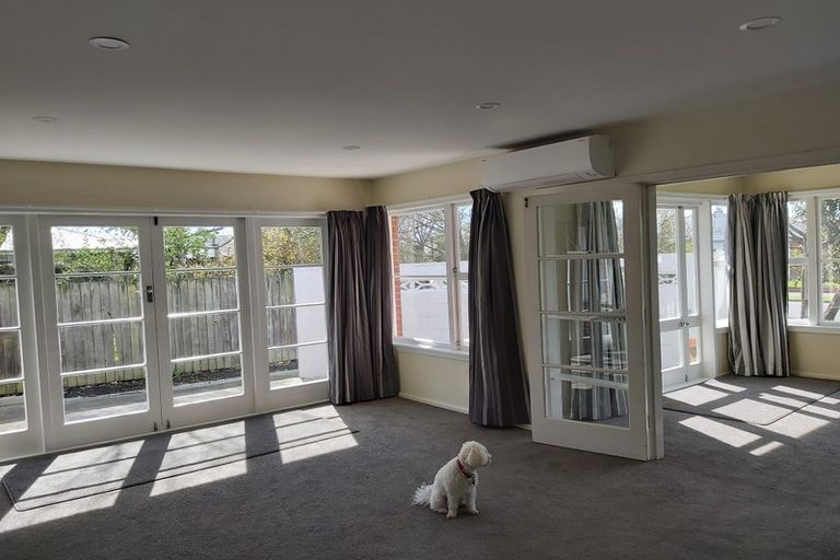 Photo of property in 35 Sevenoaks Drive, Bryndwr, Christchurch, 8053