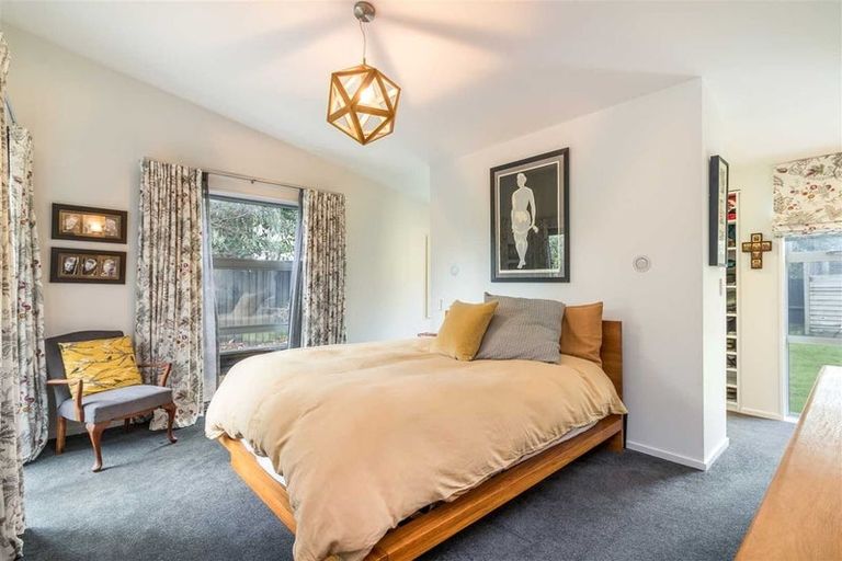 Photo of property in 108 Bryndwr Road, Bryndwr, Christchurch, 8052