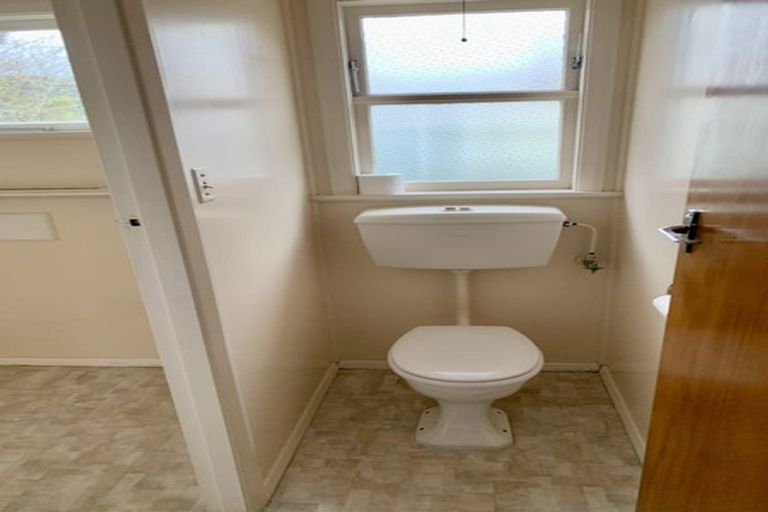 Photo of property in 32 Fraser Street, Wainuiomata, Lower Hutt, 5014