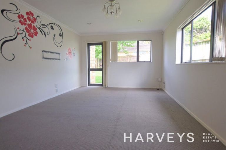 Photo of property in 16b Airdrie Road, Ranui, Auckland, 0612