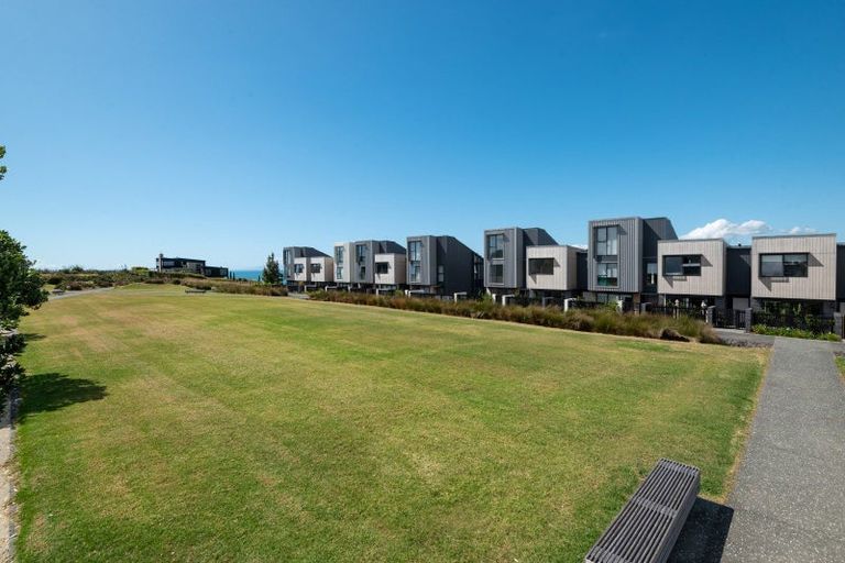 Photo of property in 61 Bearing Parade, Long Bay, Auckland, 0630