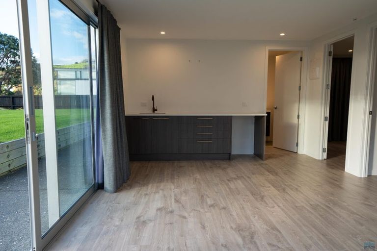 Photo of property in 63 Taumata Road, Omaha, 0986