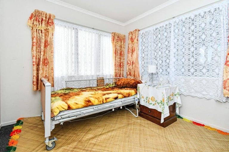 Photo of property in 5d Clendon Place, Manurewa, Auckland, 2102