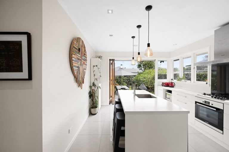 Photo of property in 27 Nixon Street, Hamilton East, Hamilton, 3216