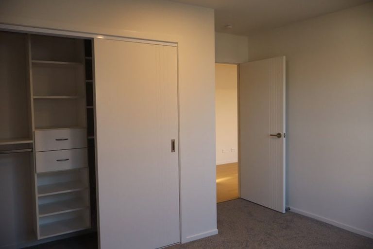Photo of property in 1/30 Shakespeare Road, Milford, Auckland, 0620