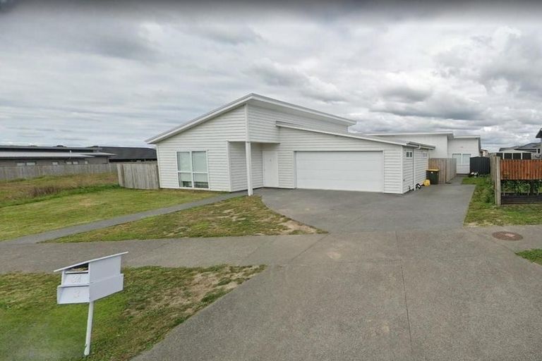 Photo of property in 3 Mutetai Road, Clarks Beach, 2122