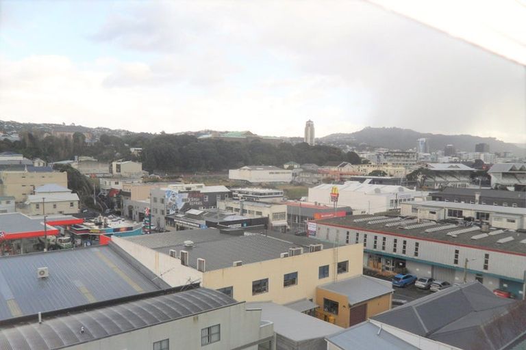 Photo of property in 8 Girton Terrace, Mount Cook, Wellington, 6021