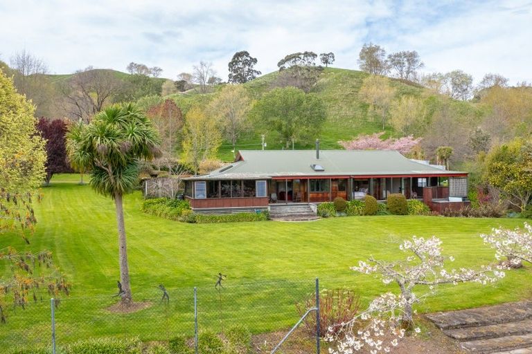 Photo of property in 620 Te Whiti Road, Te Whiti, Masterton, 5884