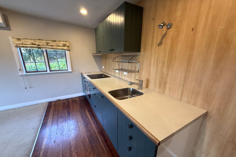 Photo of property in 159f Portsmouth Road, Bombay, 2675