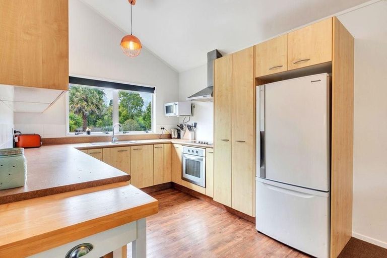 Photo of property in 4/372 Whangaparaoa Road, Stanmore Bay, Whangaparaoa, 0932