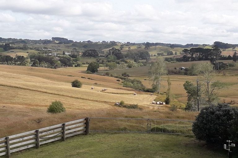 Photo of property in 139 Whitehills Road, Waitoki, Silverdale, 0994