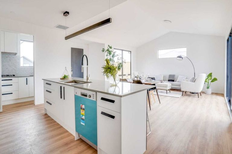 Photo of property in 46 Whitburn Avenue, Halswell, Christchurch, 8025