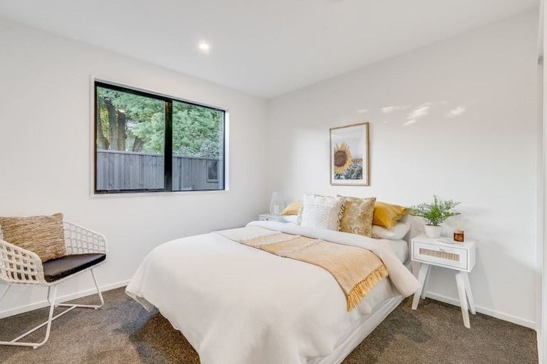 Photo of property in 26b Middlepark Road, Sockburn, Christchurch, 8042