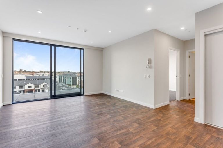 Photo of property in 102/57 Mapou Road, Hobsonville, Auckland, 0616