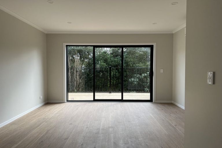 Photo of property in 2/125b Metcalfe Road, Ranui, Auckland, 0612