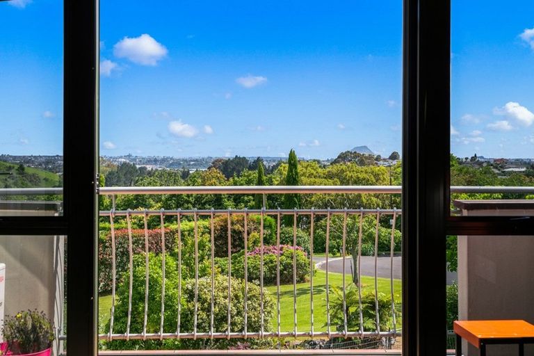 Photo of property in 1 Zapote Place, Ohauiti, Tauranga, 3112