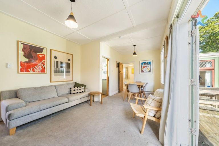 Photo of property in 17 Pirie Crescent, Moera, Lower Hutt, 5010